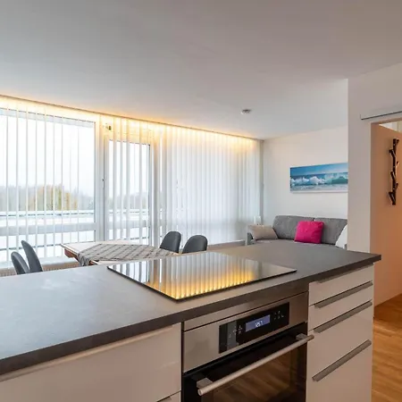 Westside Апартаменты *